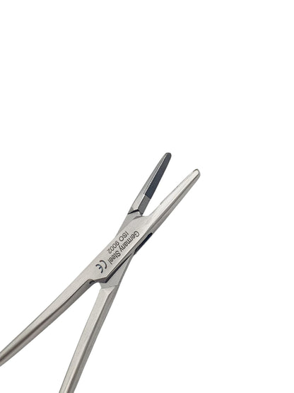 Porta agujas mayo hegar con tugsteno 14cm.