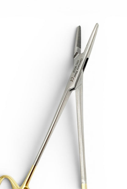 Porta agujas mayo hegar con tugsteno 14cm.