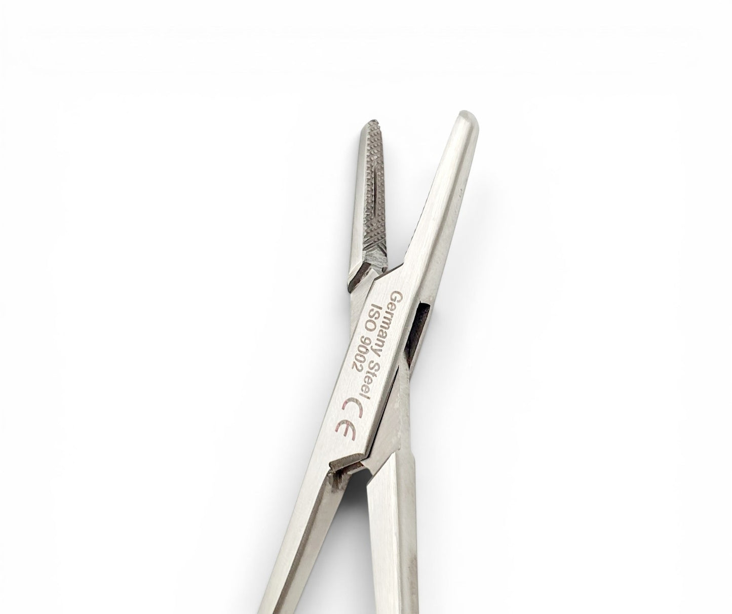 Porta agujas mayo hegar 18cm. - Acero alemán